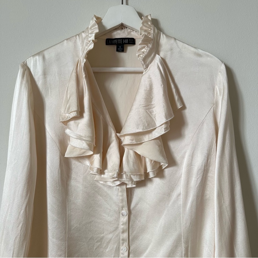 Lafayette 148 New York Silk Ruffle Blouse Cream Button Down Size 6 - Picture 4 of 9